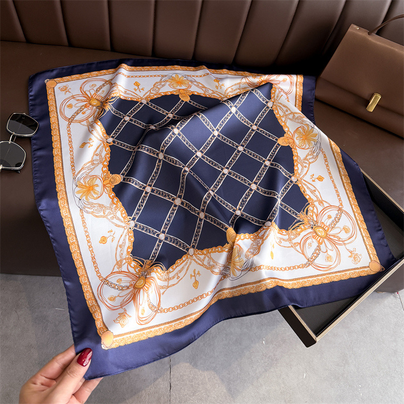 Foulard carré en soie bleu cla - Scarf Silk Square avis et prix