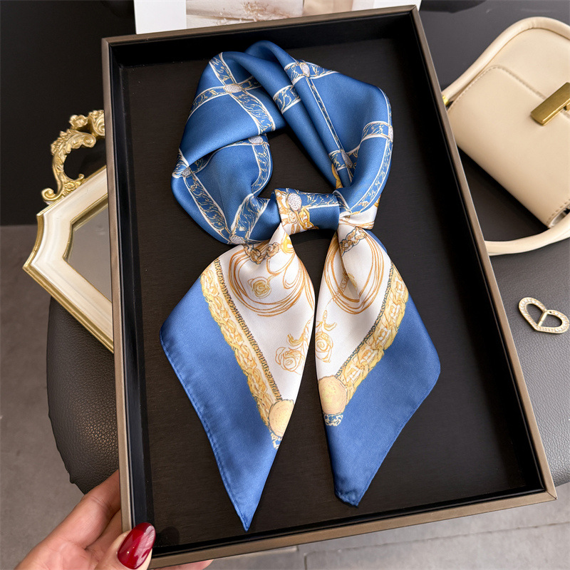Foulard carré en soie bleu cla - Scarf Silk Square avis et prix