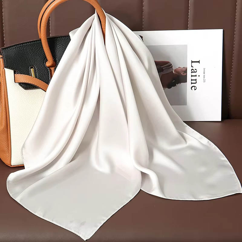 Foulard carré de luxe en soie  - Scarf Silk Square avis et prix