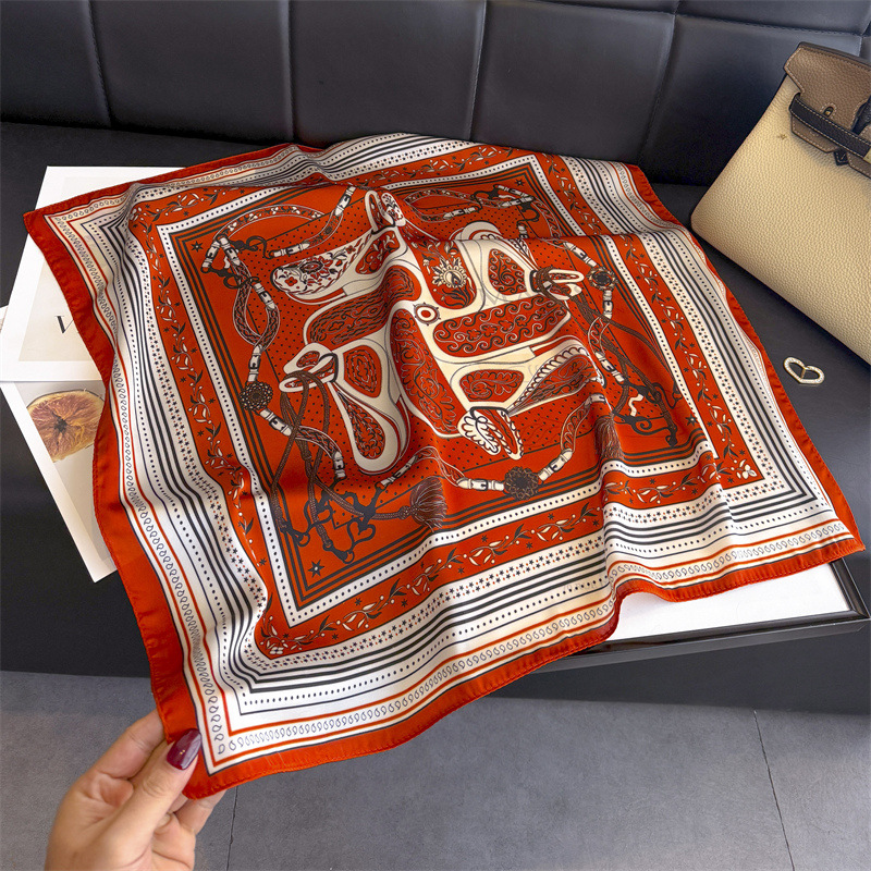 Nouvelle écharpe carrée en soi - Scarf Silk Square avis et prix